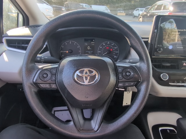 2025 Toyota Corolla LE photo 17