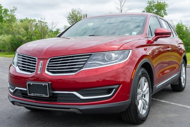 2018 Lincoln MKX Premiere photo 2