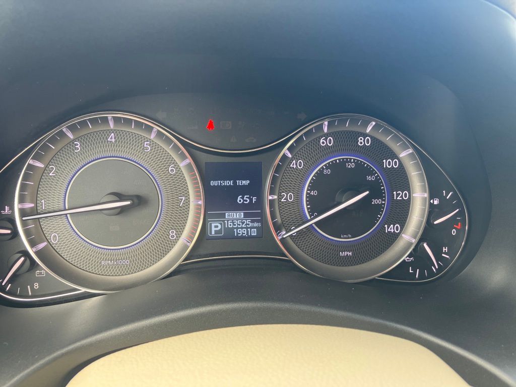 2016 Infiniti QX80 Base photo 13