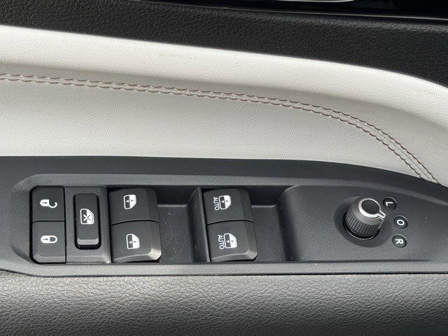 2025 Jeep Compass Limited photo 9