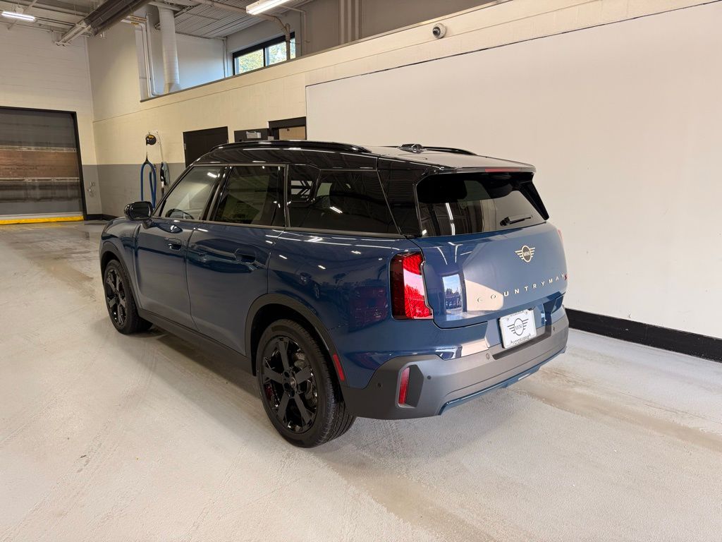 2025 Mini Countryman S ALL4 Iconic photo 3