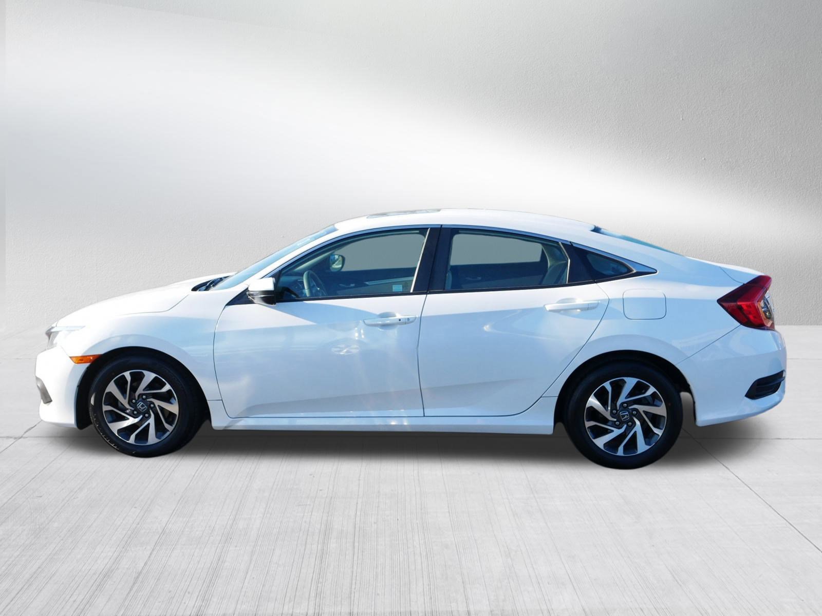 2016 Honda Civic EX photo 4