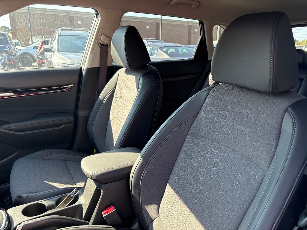 2025 Kia Seltos X-Line photo 8