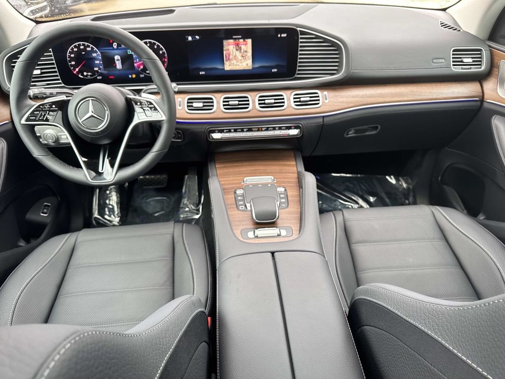 2026 Mercedes Benz GLE 580 4MATIC photo 14