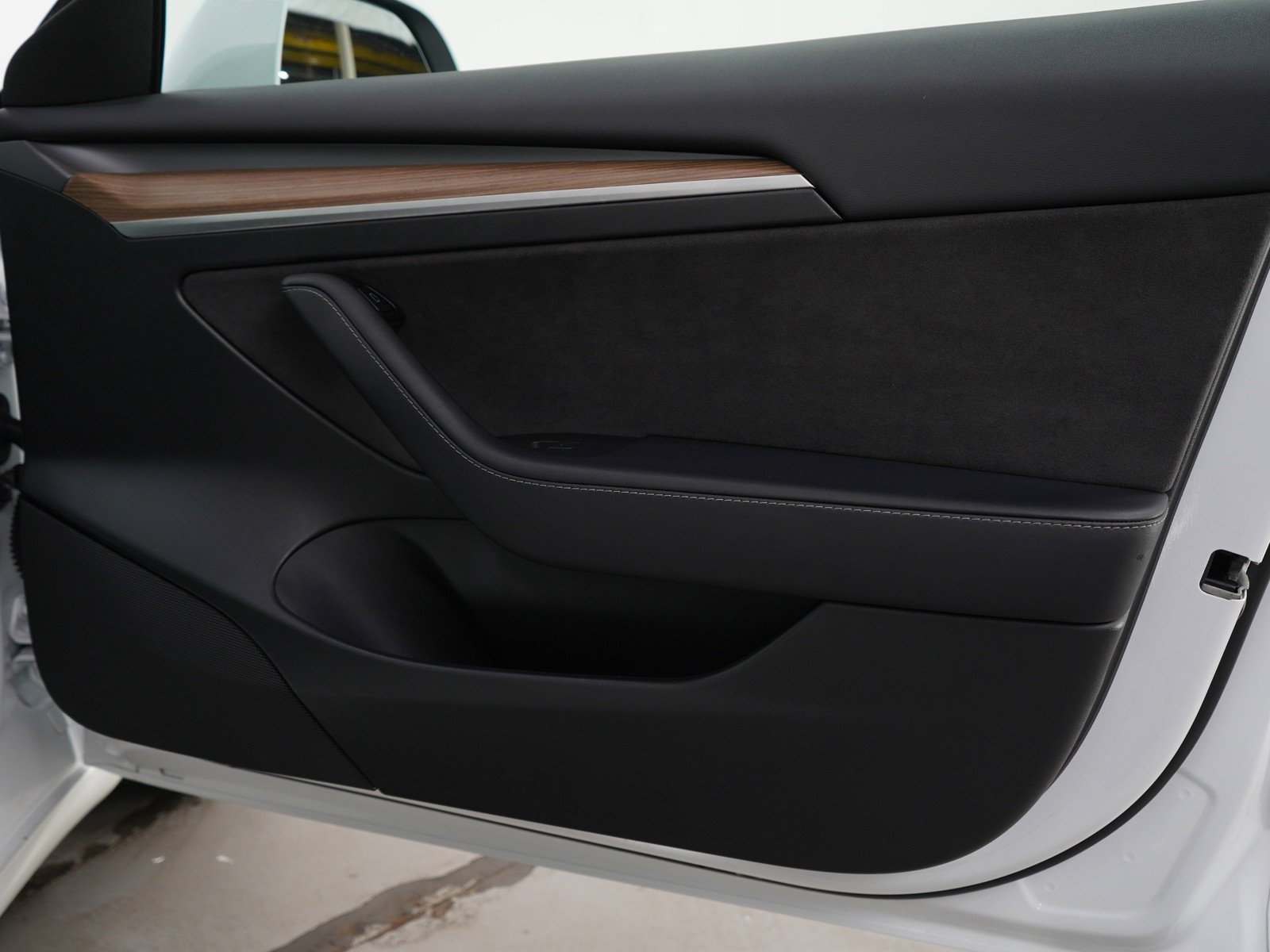 2023 Tesla Model 3 Long Range photo 9