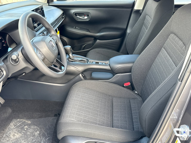 2025 Honda HR-V LX photo 2