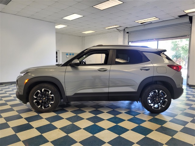 2023 Chevrolet Trailblazer LT photo 4