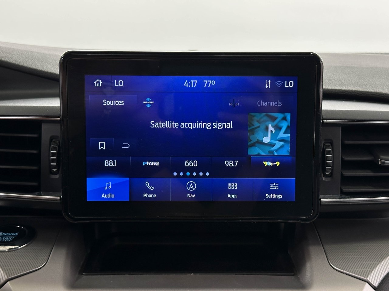 2022 Ford Explorer XLT photo 8