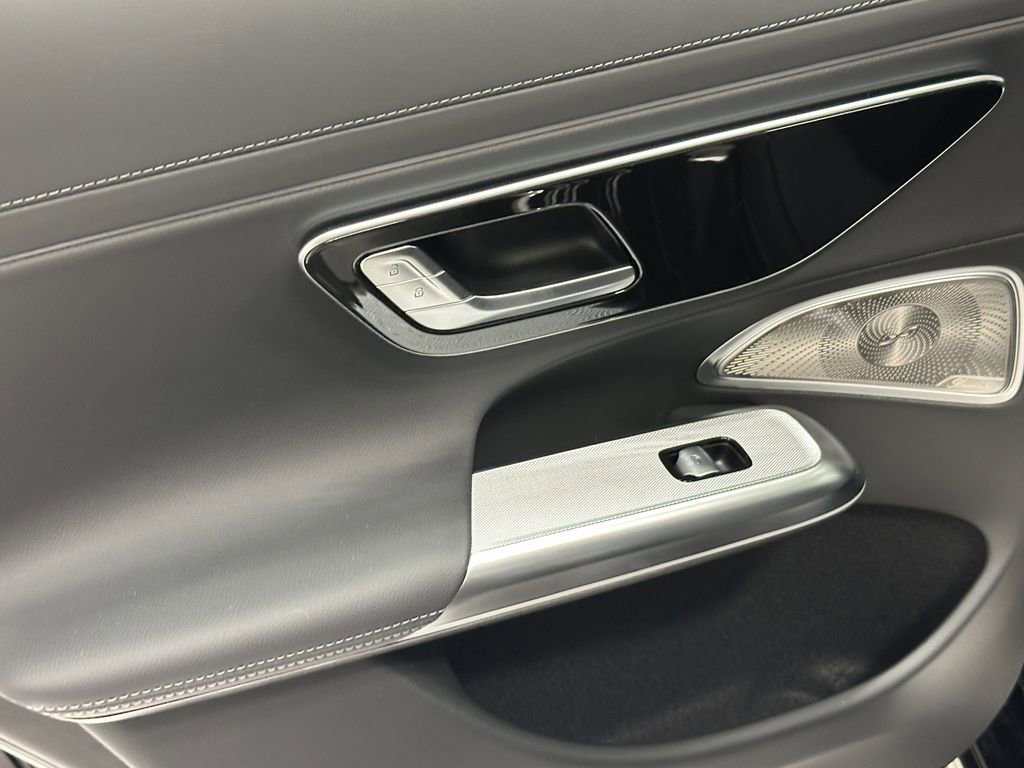 2026 Mercedes Benz E 450 4MATIC photo 26