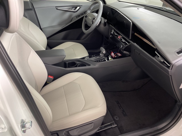 2025 Kia Niro EX Touring photo 40