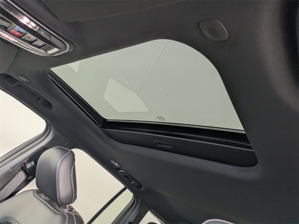 2023 Jeep Grand Cherokee Laredo Altitude photo 10
