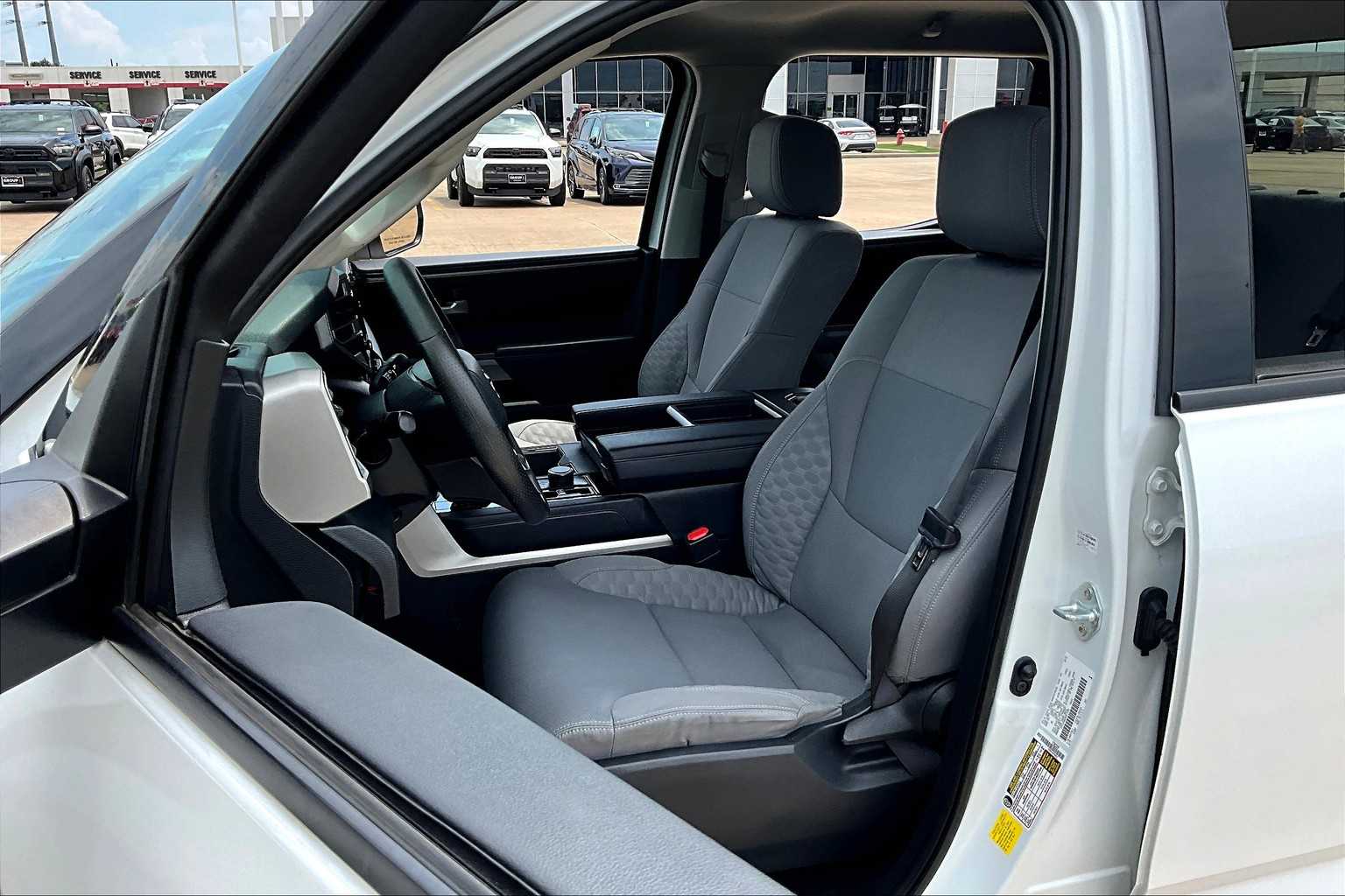 2022 Toyota Tundra SR5 photo 7
