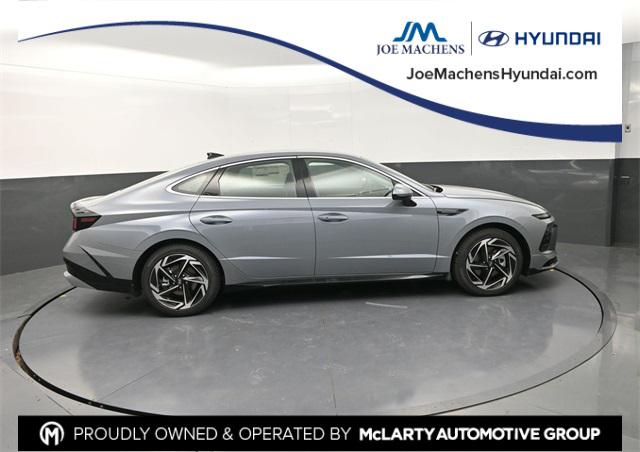 2026 Hyundai Sonata SEL's photo