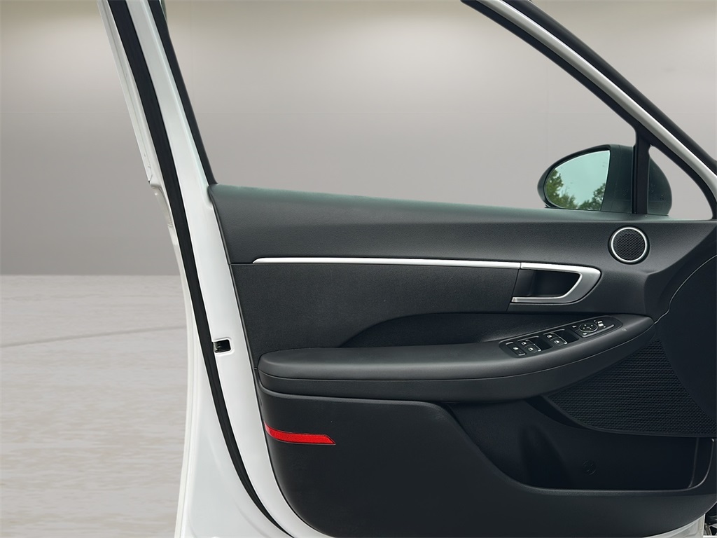 2023 Hyundai Sonata SE photo 14