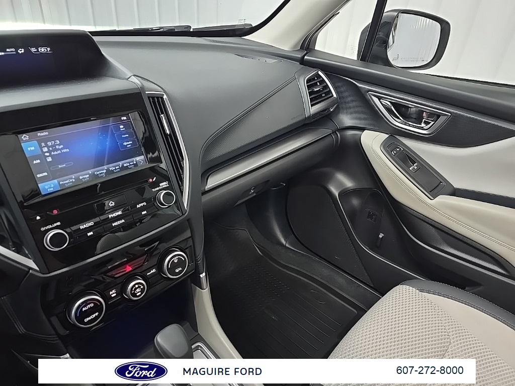 2020 Subaru Forester Premium photo 23
