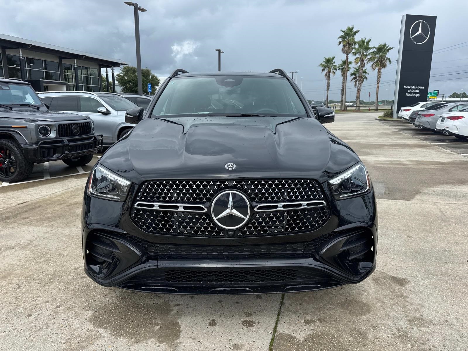 2025 Mercedes Benz GLE 350 4MATIC photo 2