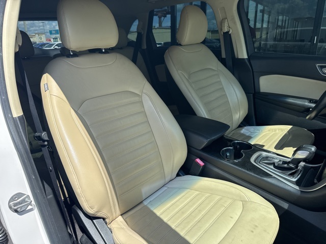 2017 Ford Edge SEL photo 18