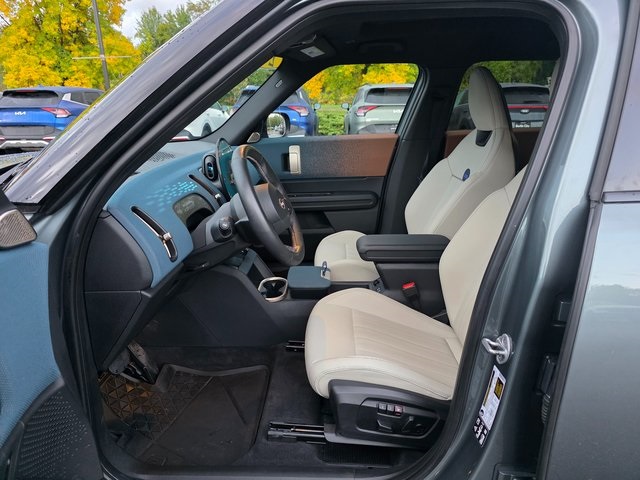 2025 Mini Cooper S ALL4 photo 16