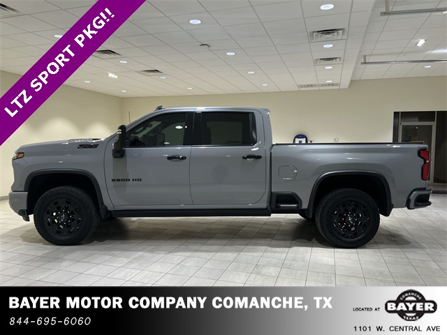 2024 Chevrolet Silverado 2500HD LTZ photo 2