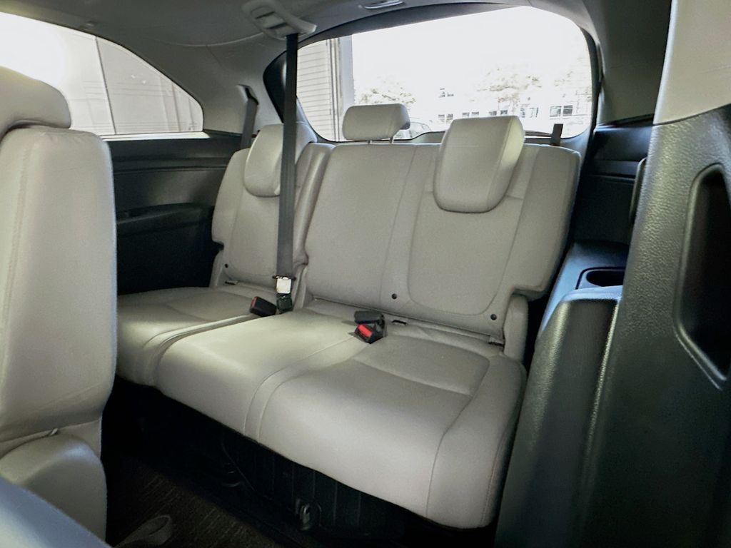 2023 Honda Odyssey Touring photo 26