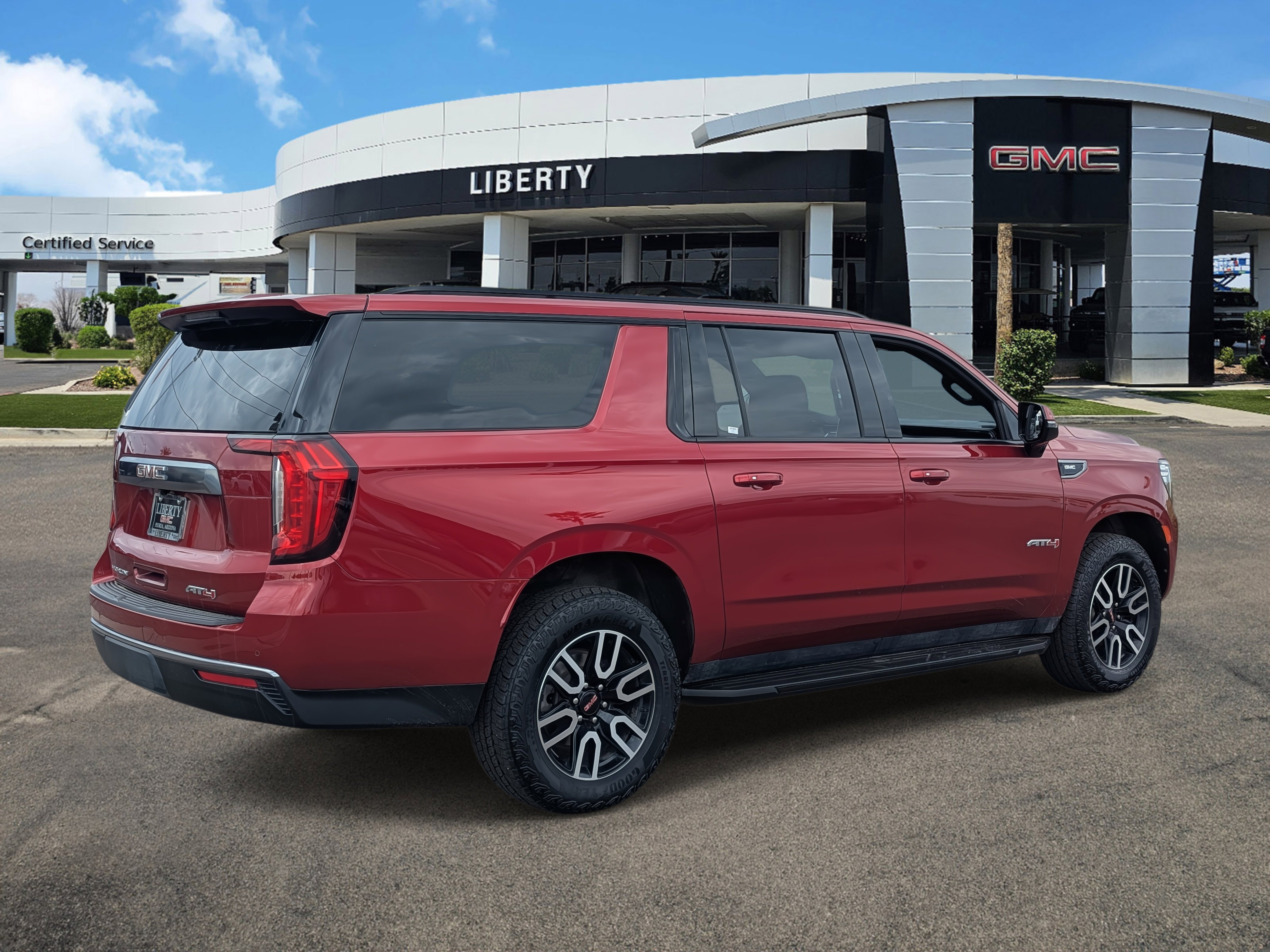 2022 Gmc Yukon XL AT4 photo 2