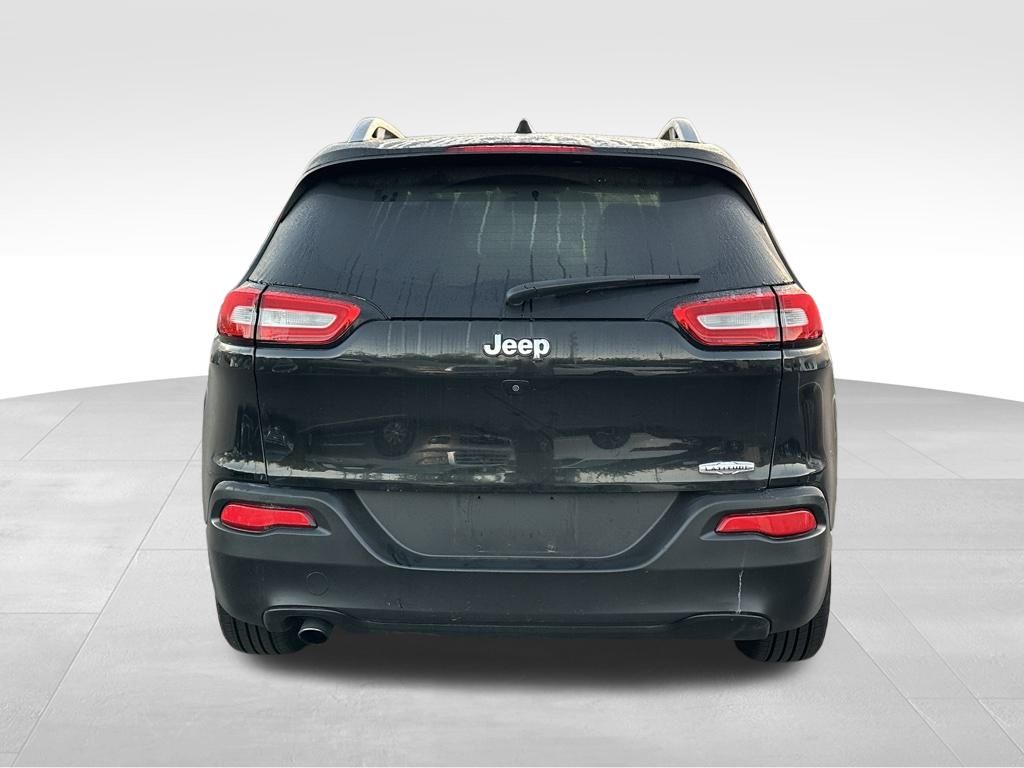 2016 Jeep Cherokee Latitude photo 4