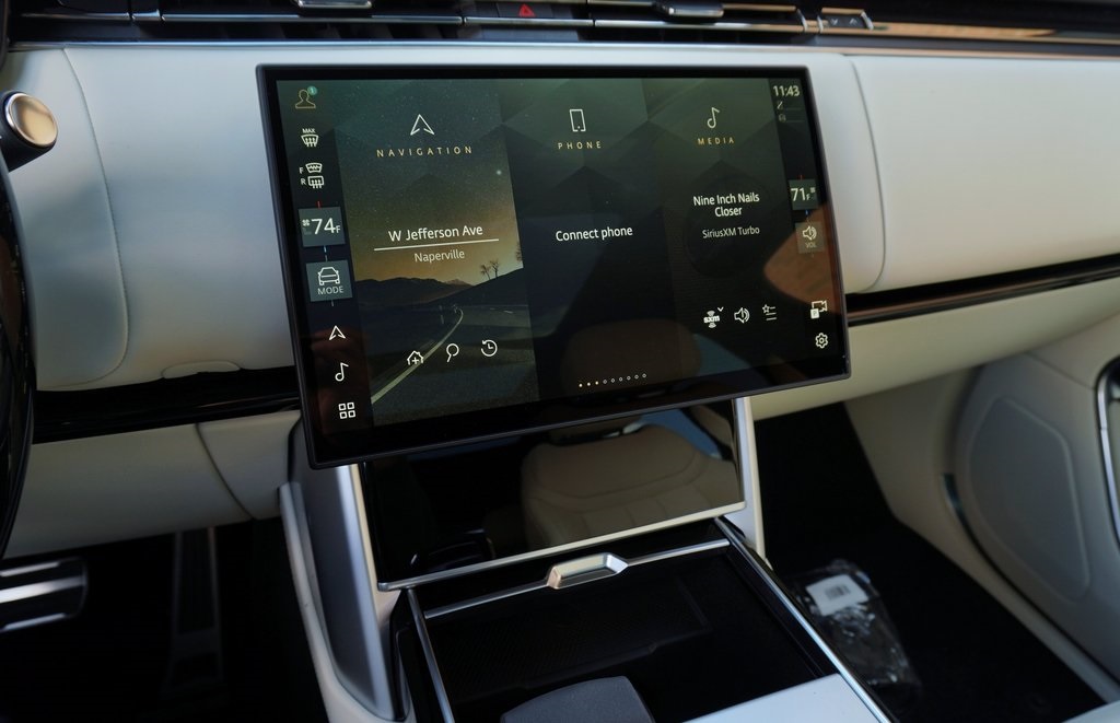 2025 LAND ROVER RANGE ROVER - Image 20