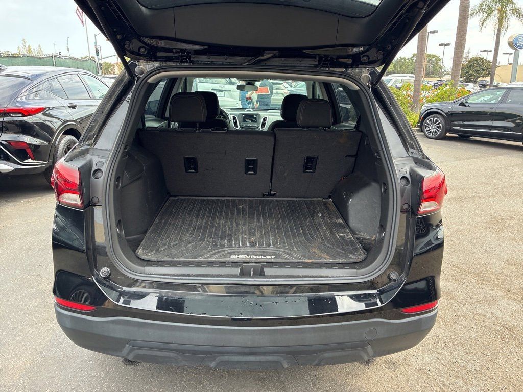 2022 Chevrolet Equinox LS photo 6