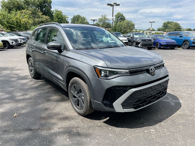 2025 Volkswagen Taos S photo 23