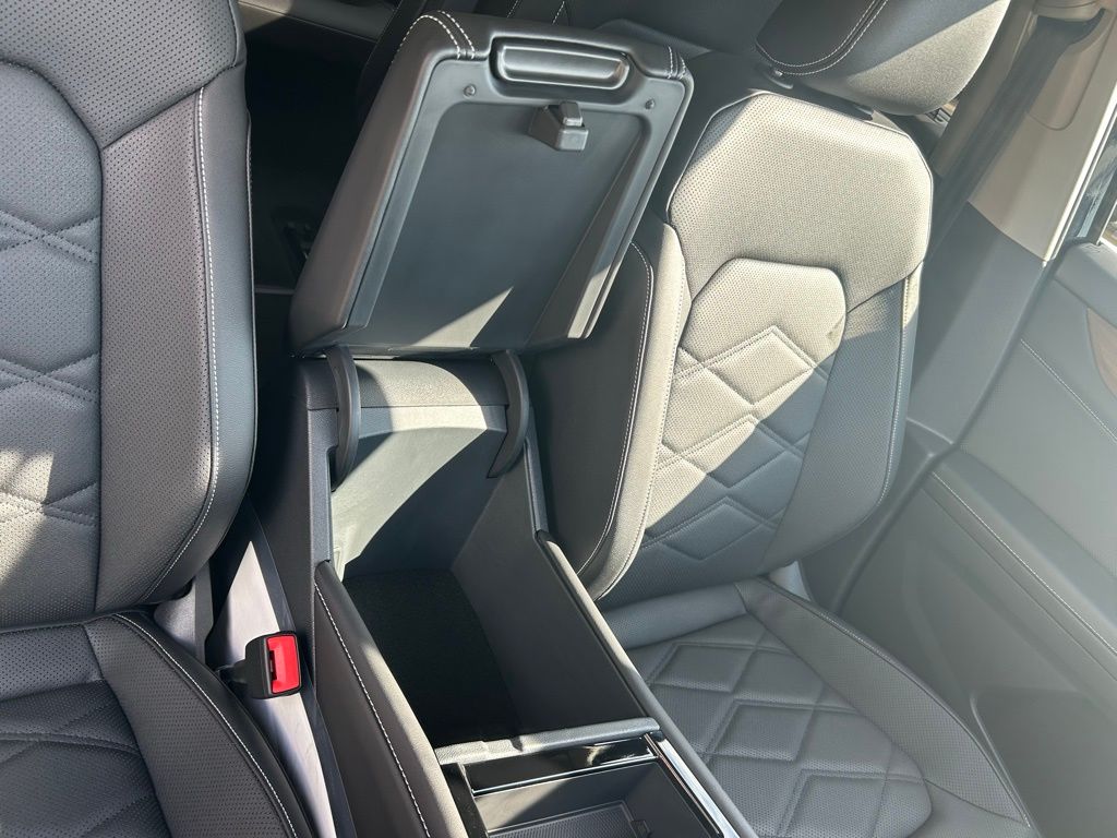 2026 Volkswagen Atlas SE Technology photo 30