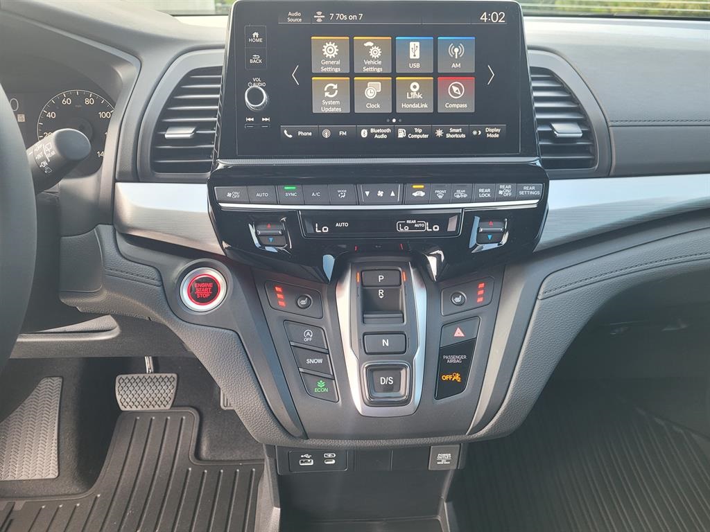 2026 Honda Odyssey photo 10
