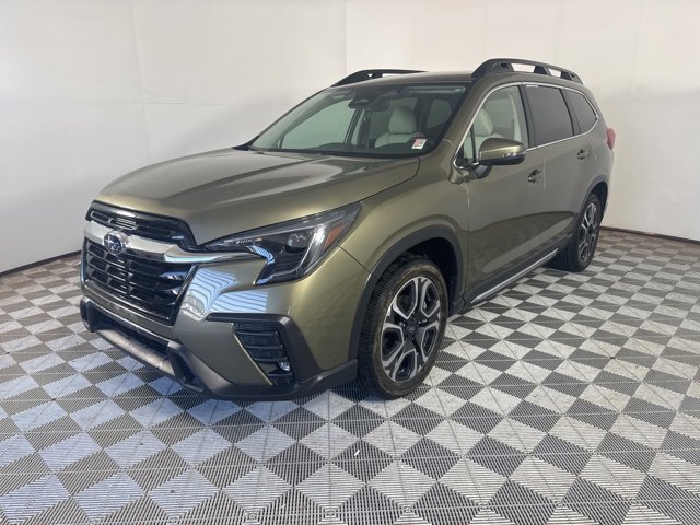 2023 Subaru Ascent Limited photo 3