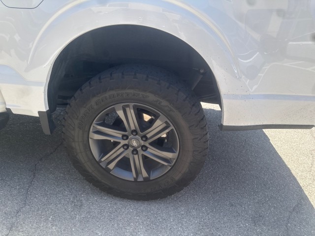 Used 2023 Oxford White Ford LARIAT image 11