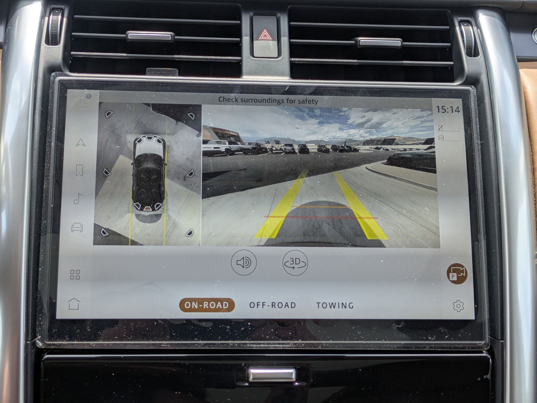 2025 Land Rover Discovery Metropolitan Edition photo 7
