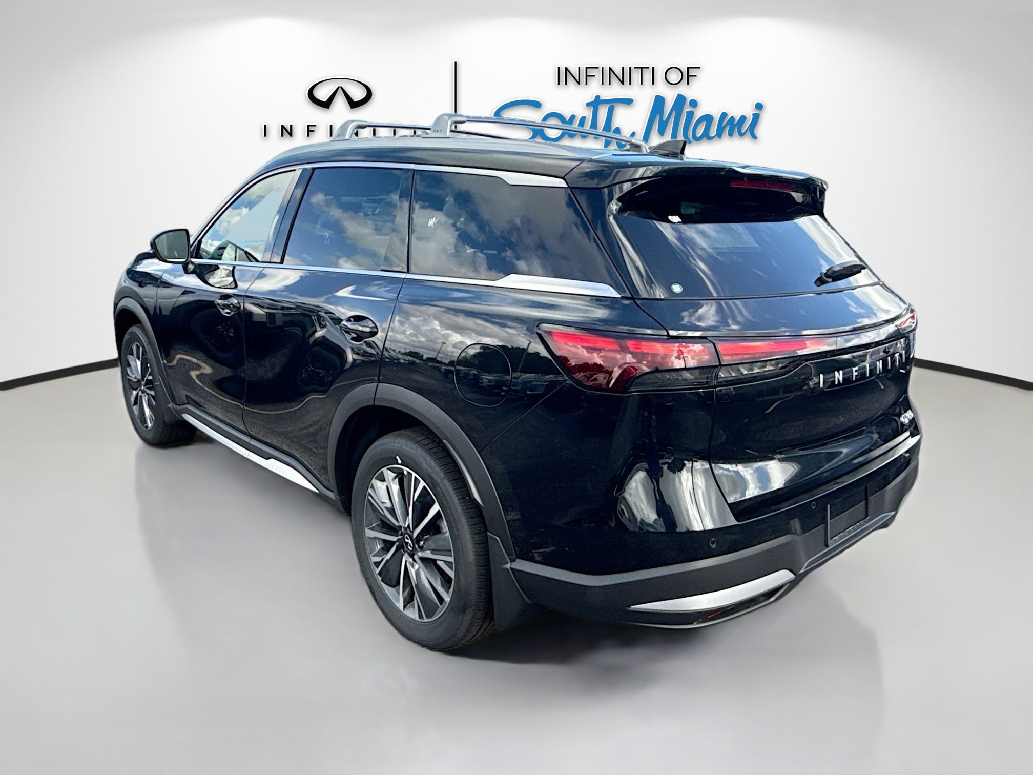 2026 Infiniti QX60 Luxe photo 4