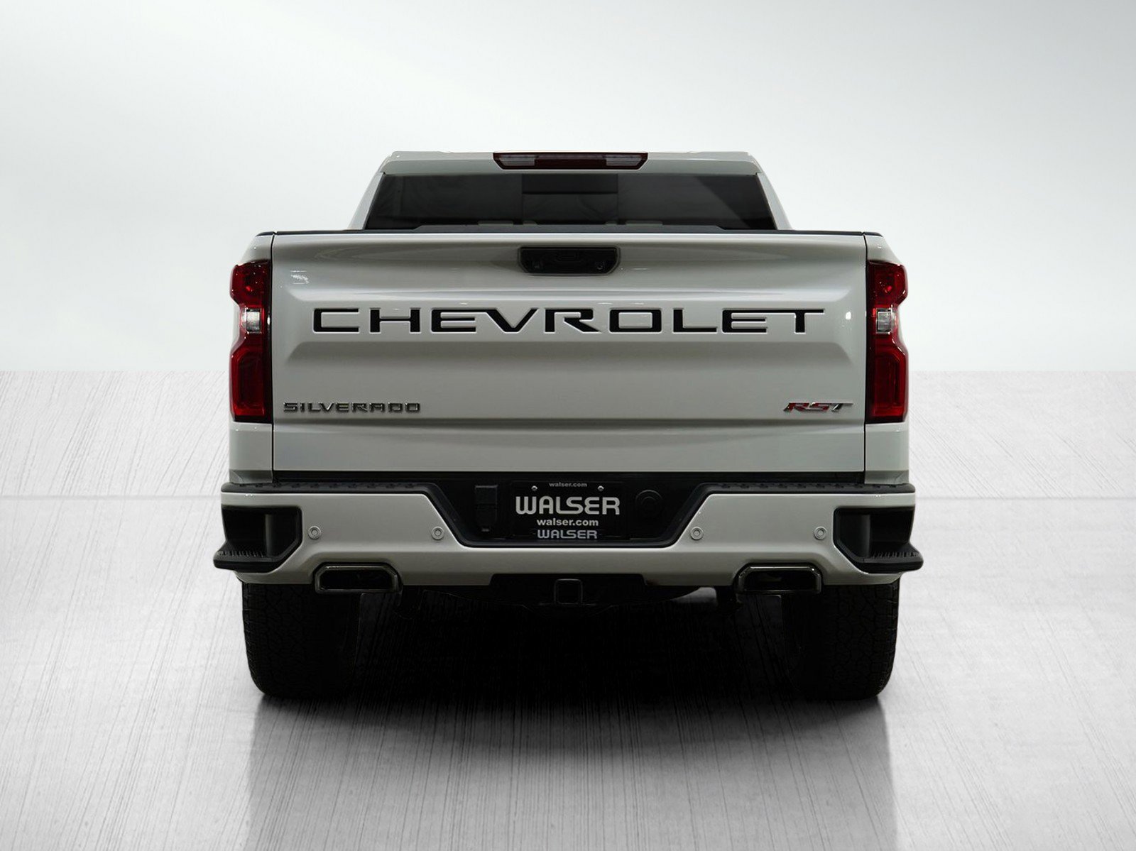 2023 Chevrolet Silverado RST photo 3