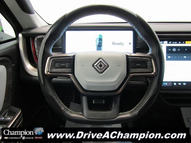 2022 Rivian R1T Adventure photo 13