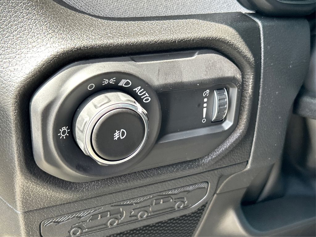 2025 Jeep Wrangler Sport S photo 31
