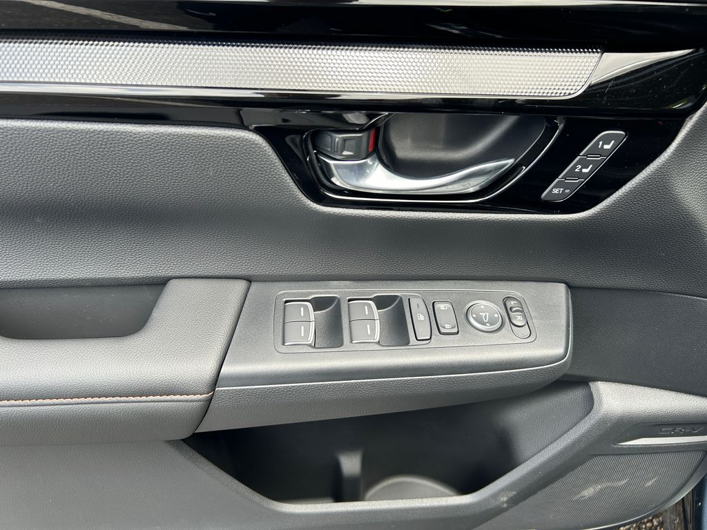 2026 Honda CR-V Hybrid Sport Touring photo 26