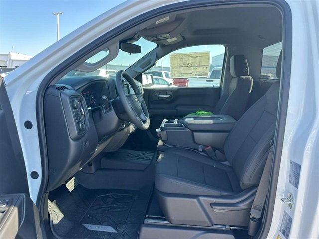 2026 Chevrolet Silverado 1500 photo 4