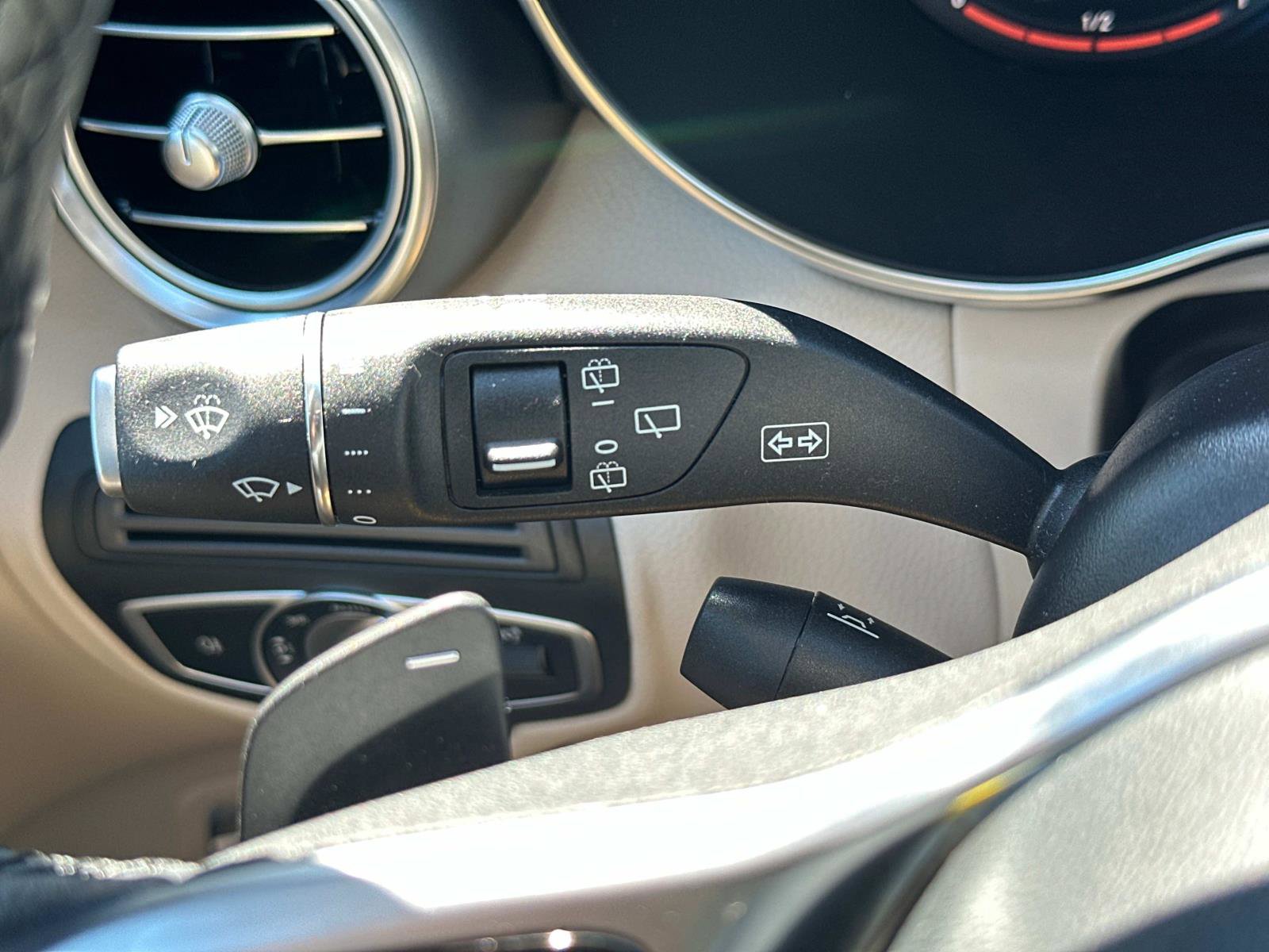 2022 Mercedes Benz GLC 300 4MATIC photo 24