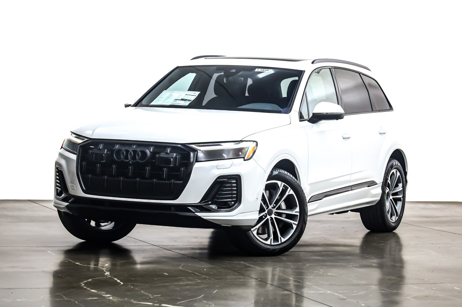 2026 Audi Q7 Premium Plus's photo