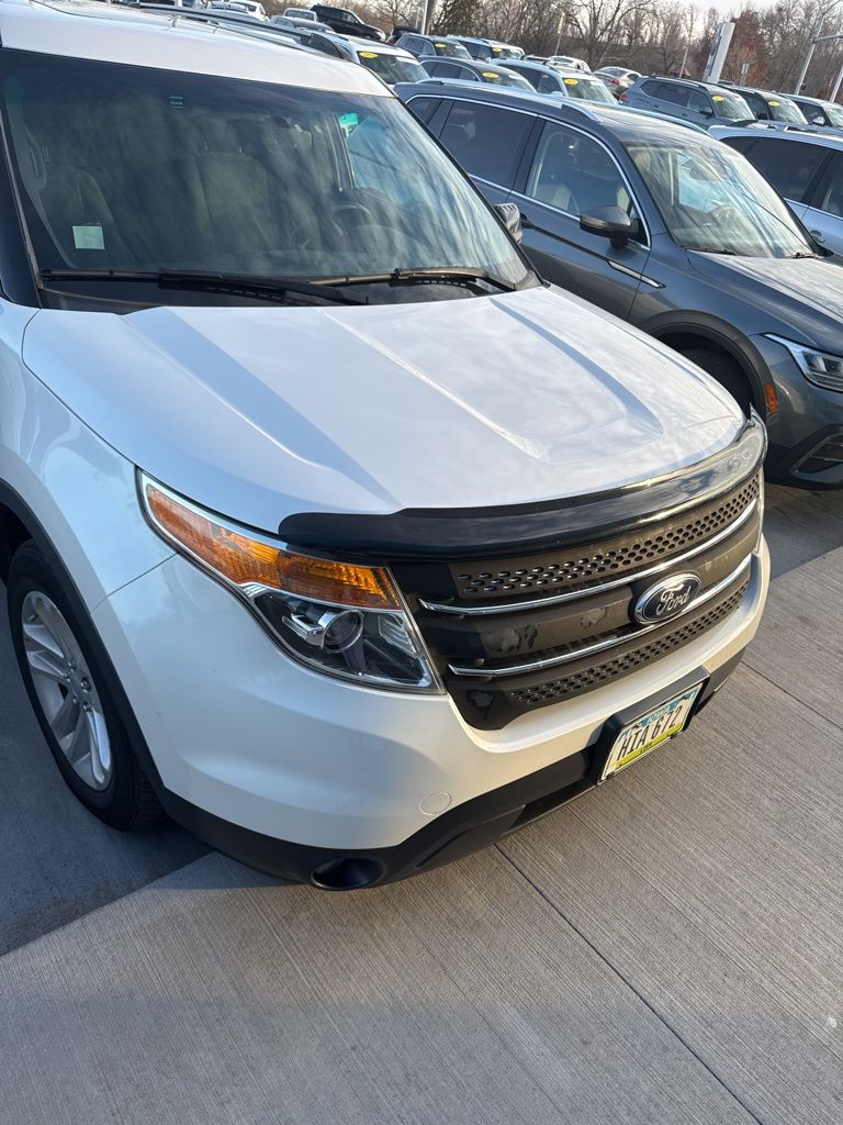 2014 Ford Explorer XLT photo 4