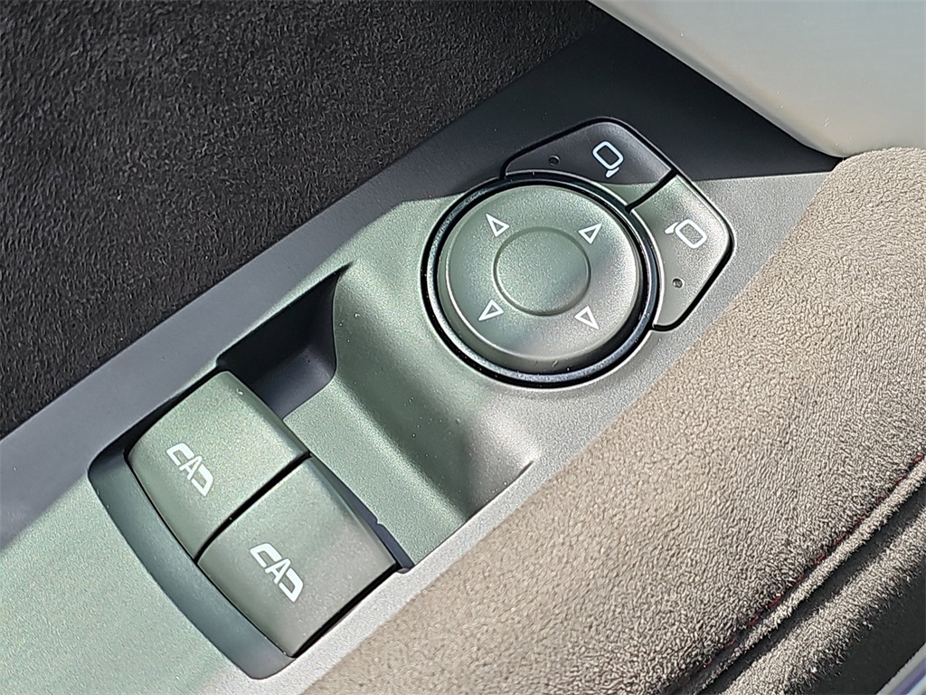 2018 Chevrolet Camaro ZL1 photo 25