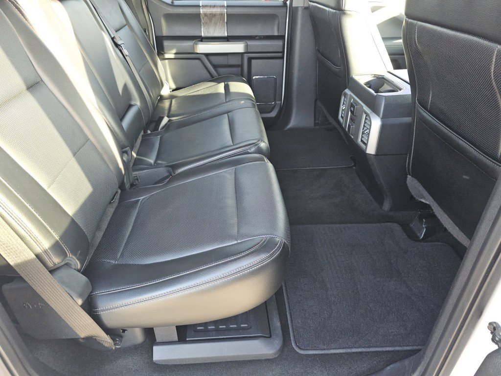 2017 Ford F-350 Lariat photo 4