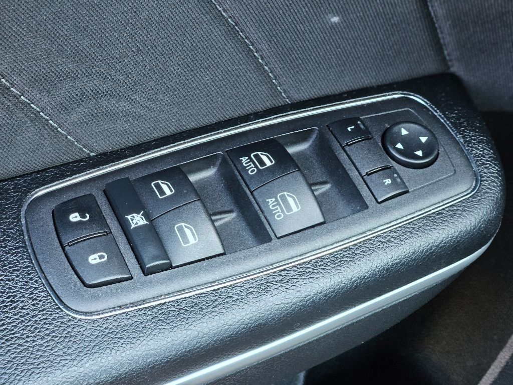 2023 Dodge Charger SXT photo 21