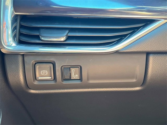 2023 Cadillac XT4 Luxury photo 23