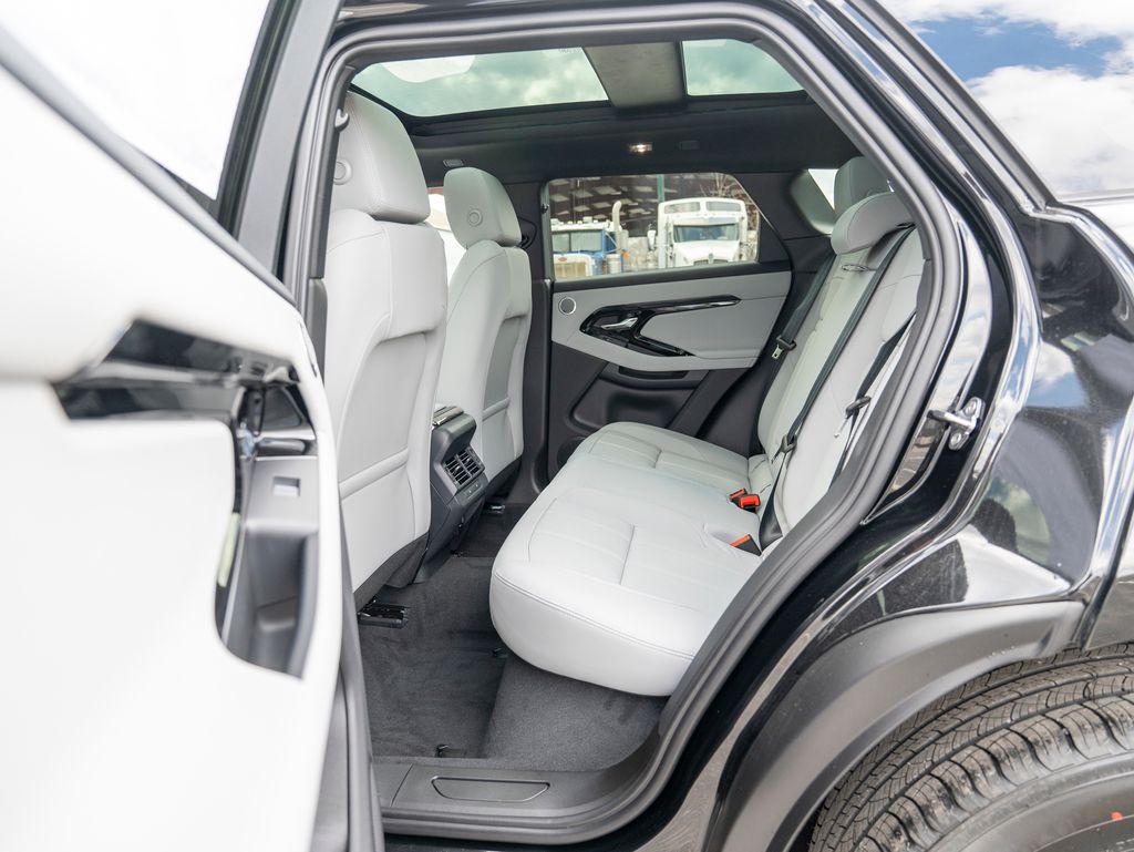 2026 Land Rover Range Rover Evoque S photo 20