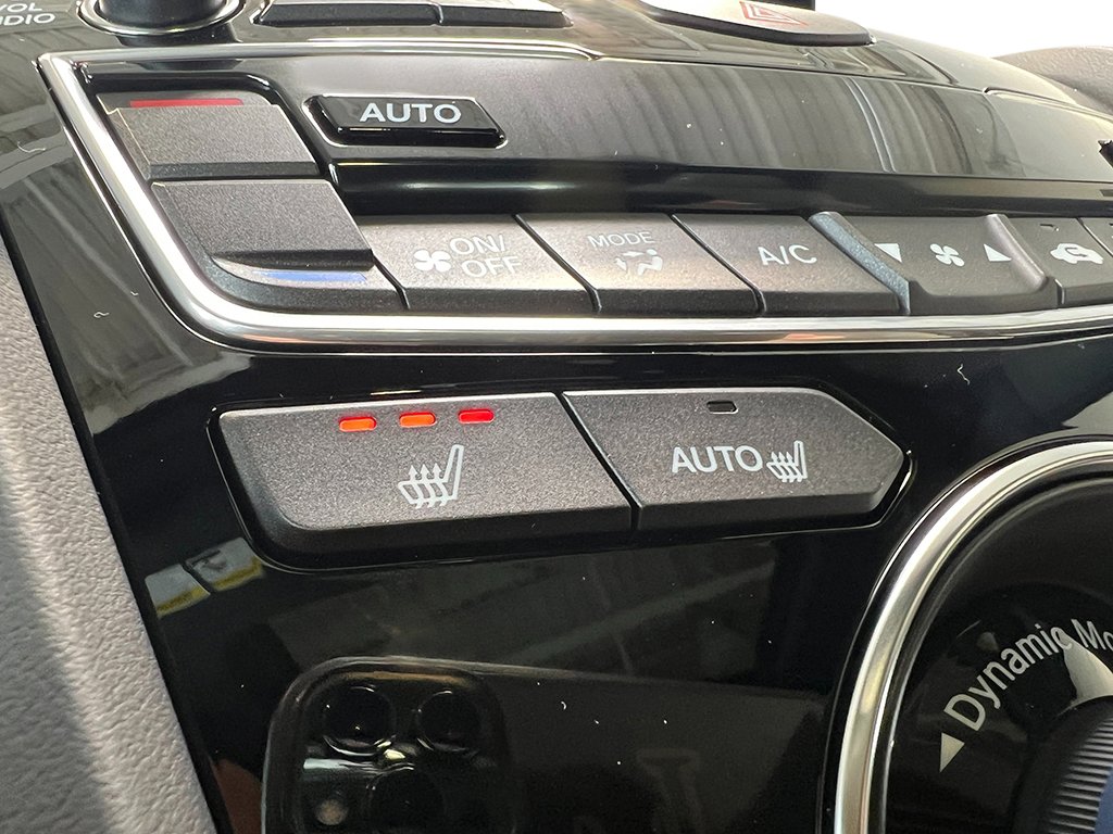 2025 Acura RDX photo 16