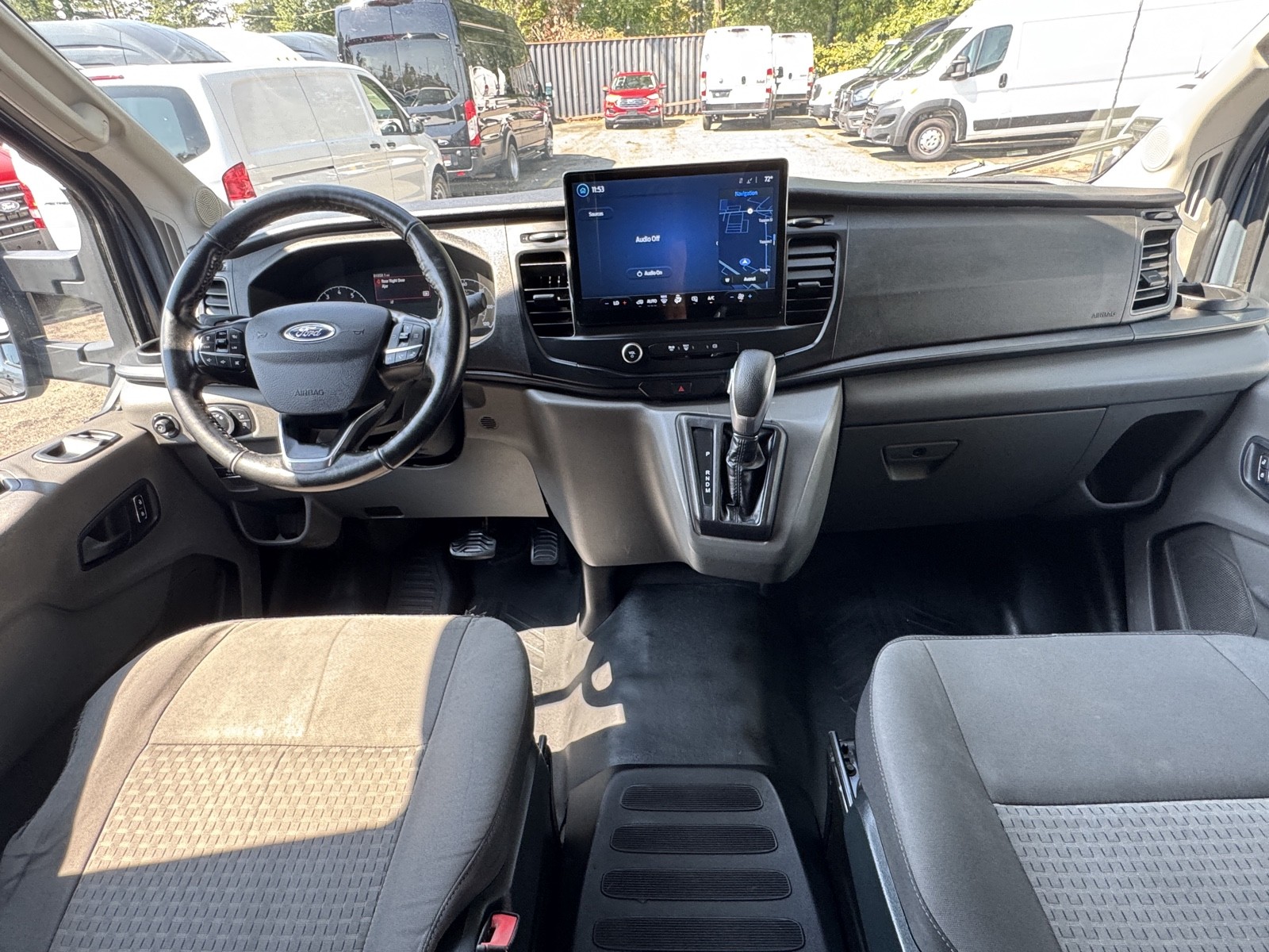 2022 Ford Transit photo 11